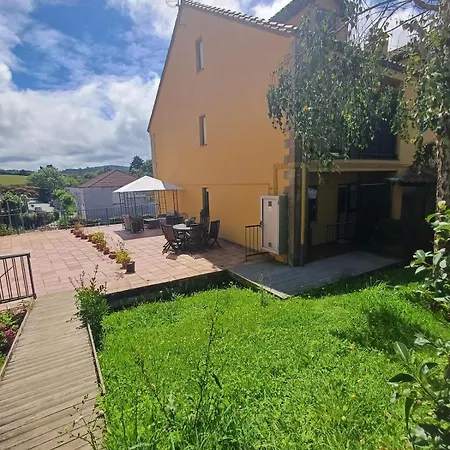With Garden In Апартаменты *